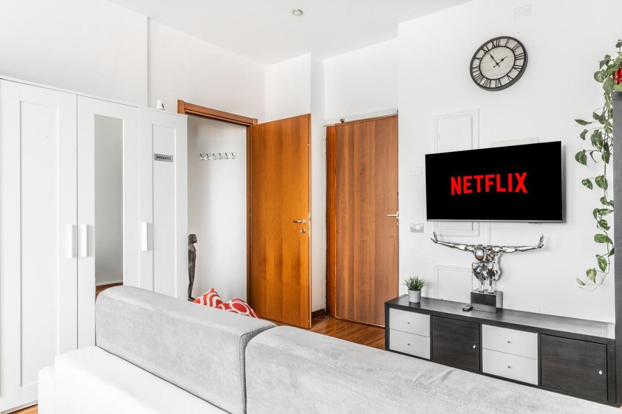 Апартаменты 'Tribal House' Sansiro-Rhofiera-Duomo Милан Экстерьер фото